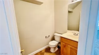 Photo #6: 2703711 Listing