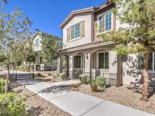 Photo #4: 2703718 Listing 