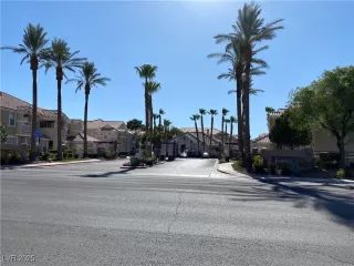 Photo #2: 2703720 Listing