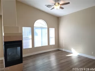 Photo #3: 2703724 Listing 