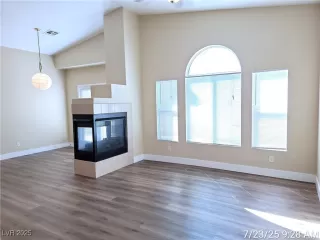 Photo #4: 2703724 Listing 