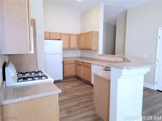 Photo #6: 2703724 Listing 