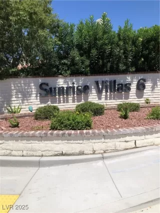 Photo #3: 2703745 Listing