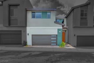 Photo #1: 2703751 Listing 