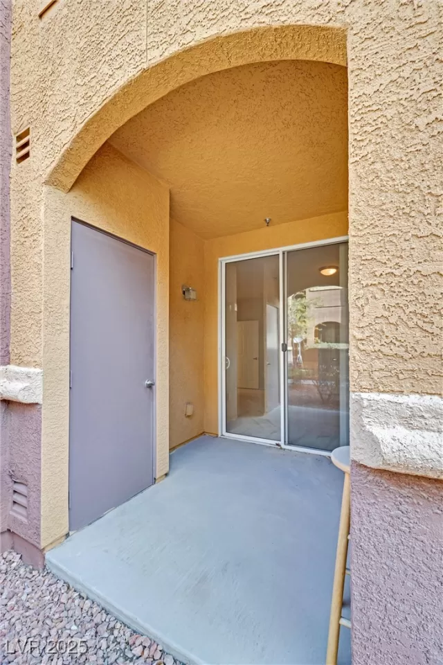 MLS: 2703764 Condo For Sale