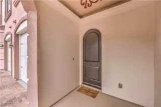 Photo #3: 2703799 Listing