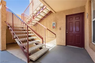 Photo #3: 2703803 Listing 