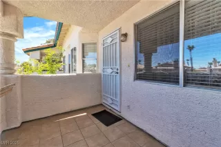 Photo #1: 2703807 Listing 