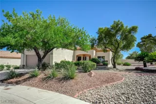 Photo #1: 2703833 Listing 