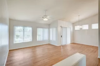 Photo #4: 2703833 Listing 