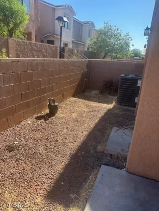 Photo #1: 2703853 Listing 