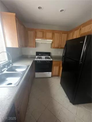 Photo #5: 2703865 Listing 