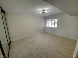 Photo #2: 2703870 Listing 