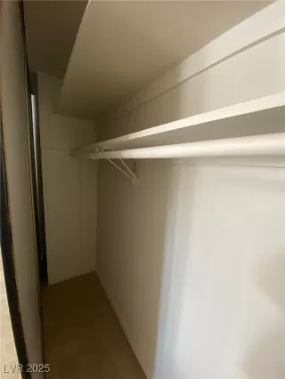 Photo #4: 2703870 Listing 