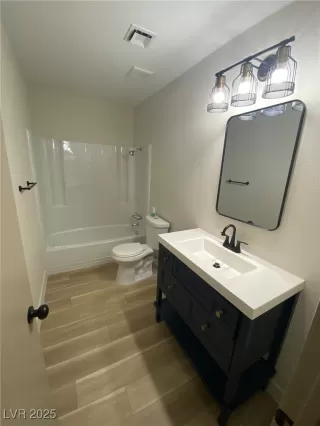 Photo #6: 2703870 Listing 