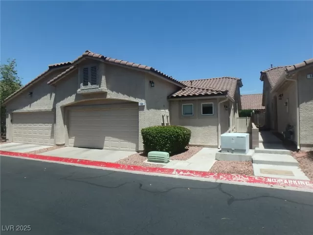 MLS: 2703874 Condo For Sale