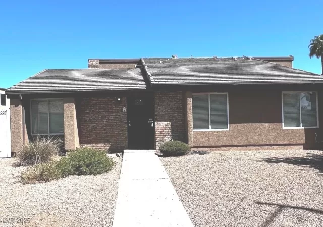 MLS: 2703910 Condo For Sale