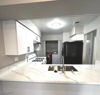 Photo #1: 2703910 Listing 