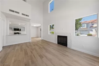 Photo #5: 2703928 Listing 