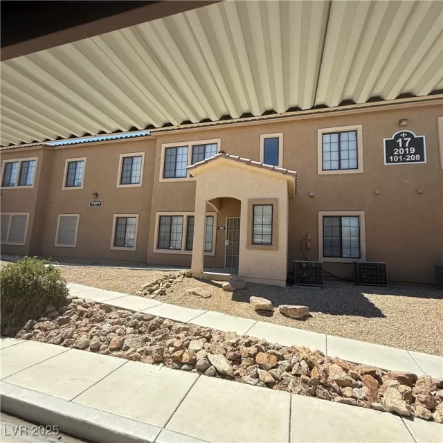 MLS: 2703934 Condo For Sale