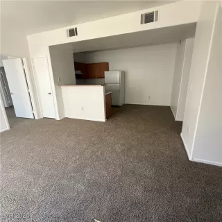 Photo #1: 2703934 Listing 