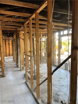 Photo #5: 2703939 Listing