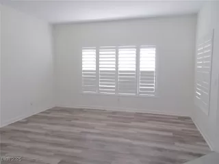 Photo #4: 2703959 Listing 