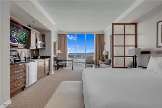 Photo #2: 2703974 Listing