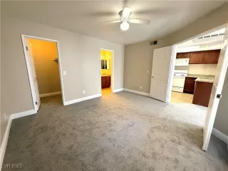 Photo #6: 2703998 Listing 