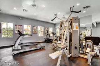 Photo #6: 2704002 Listing 