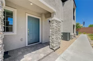 Photo #2: 2704010 Listing 