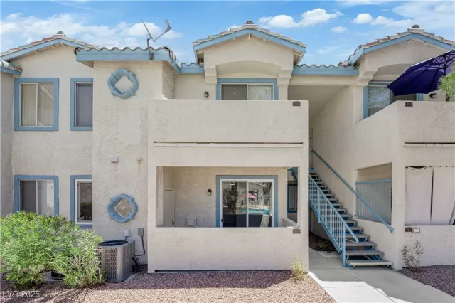 MLS: 2704018 Condo For Sale