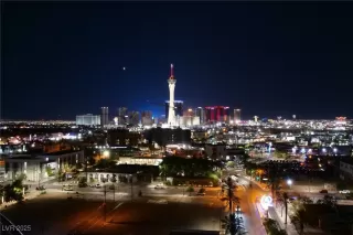 Photo #6: 2704021 Listing