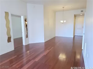 Photo #6: 2704034 Listing 