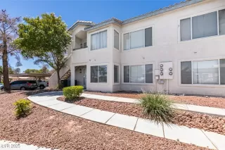 Photo #1: 2704046 Listing 