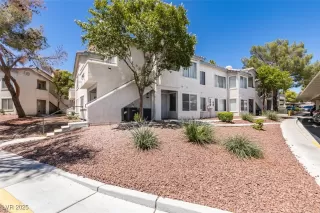 Photo #2: 2704046 Listing 