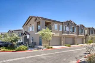 Photo #1: 2704047 Listing 