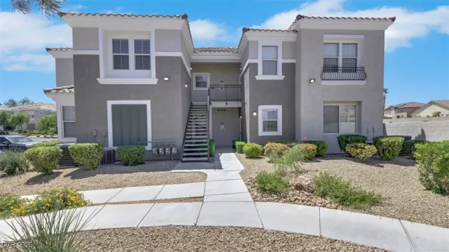MLS: 2704062 Condo For Sale
