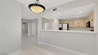 Photo #4: 2704062 Listing 