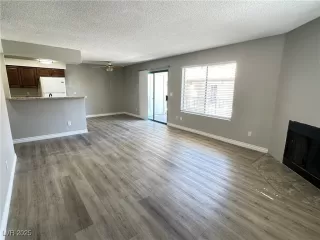 Photo #1: 2704072 Listing 