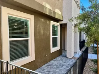 Photo #3: 2704092 Listing 