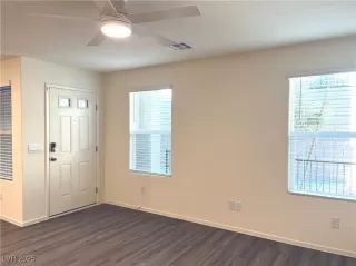 Photo #5: 2704092 Listing 