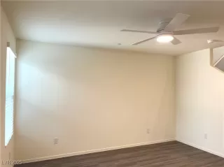 Photo #6: 2704092 Listing 