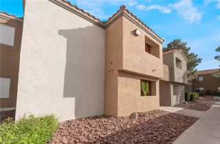 Photo #3: 2704098 Listing 