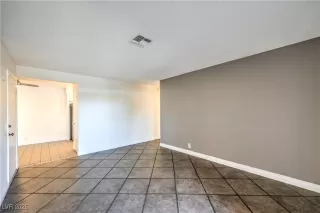 Photo #2: 2704110 Listing 