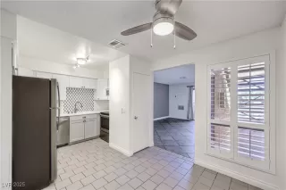 Photo #5: 2704110 Listing 