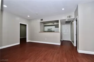 Photo #6: 2704136 Listing 