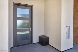 Photo #1: 2704137 Listing 