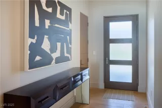 Photo #2: 2704137 Listing 