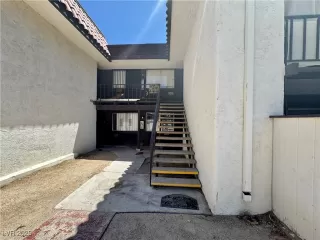 Photo #1: 2704139 Listing 